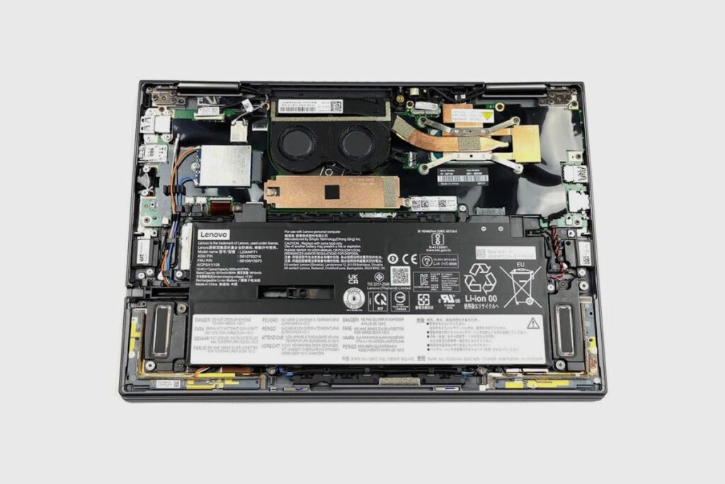 Inside The Lenovo ThinkPad X1 Yoga Gen 6 – disassembly and upgrade options